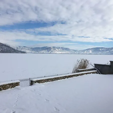 The Little Stone House By The Lake Kastoria Exterior photo